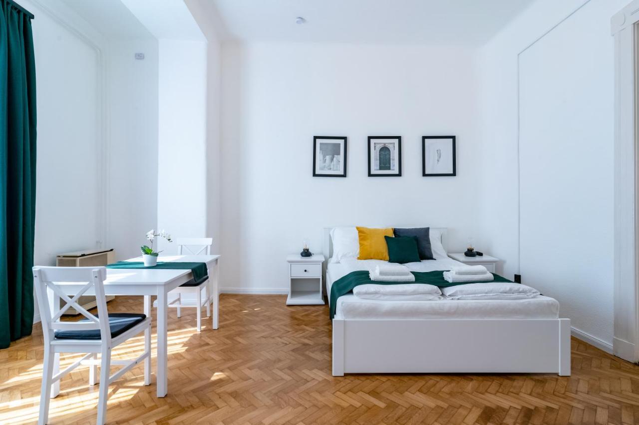Apartament Budafoki *